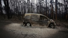 Pi poáru v Portugalsku uhoelo nejvíce lidí v autech. (19.6. 2017)