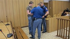 Karel Bárta u soudního lí�ení v Tábo�e.