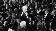 Slavný dirigent Rafael Kubelík se vrátil z exilu do Čech slavným uvedením...