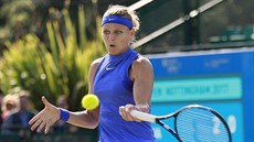 Lucie �afá�ová ve �tvrtfinále turnaje v Nottinghamu.
