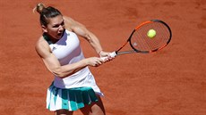 Simona Halepová returnuje ve finále Roland Garros.