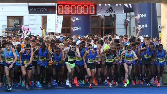 Start olomouckého půlmaratonu 2017 na Horním náměstí