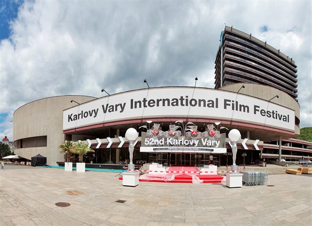Pípravy na 52. roník Mezinárodního filmového festivalu Karlovy Vary.