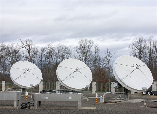 Satelitní antény v řídicím středisku Iridium ve Virginii