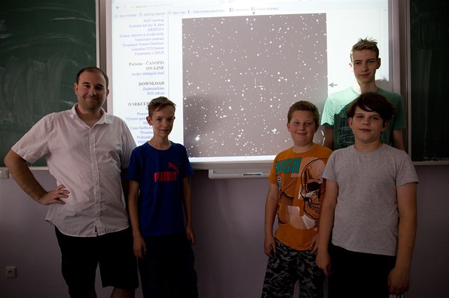 Zleva Pavel Pintr (vedoucí astronomického krouku), Jan Beran, Michal Pintr,...