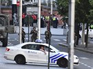 Budovu bruselského nádraí obklopili vojáci a policisté. (20.6. 2017)