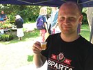 Petr Skoek testuje jedno z piv pivovaru Bohem.