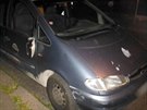 Mladk poniil za jednu noc v Praze 20 zaparkovanch aut