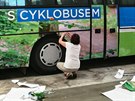 Na Lipensku budou vozit cyklisty speci�ln� polepen� autobusy.