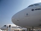 Airbus A350-1000 Xwb a Airbus A321neo na 52. druhém veletrhu Paris Air Show na ...