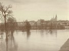 Nejstar zdokumentovan lounsk povode pochz z roku 1890.