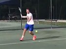 Radek tpánek po operaci zad u hraje tenis