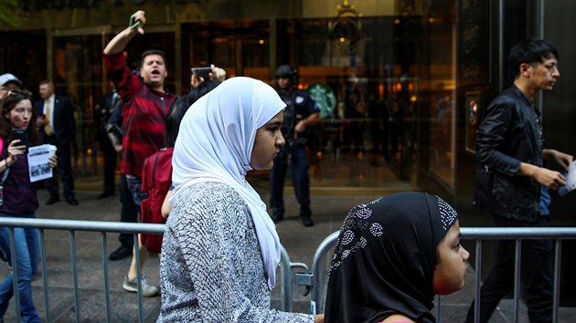 Protest proti Trumpovu imigranmu dekretu. (26.6. 2017)