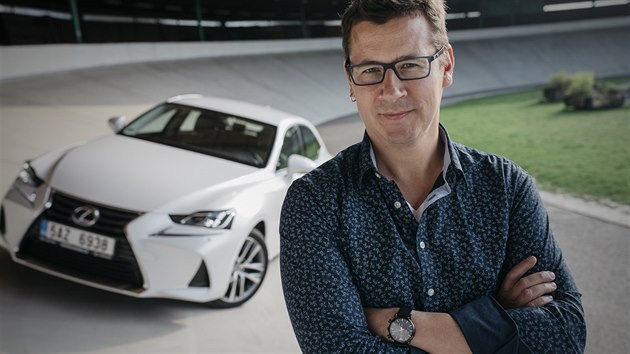 Automobilov designr Jaromr ech a Lexus IS