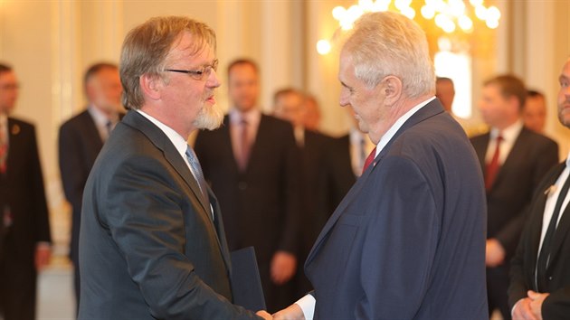 Prezident Milo Zeman jmenoval novm ministrem kolstv Stanislava techa, kter nahradil ve funkci Kateinu Valachovou (21. ervna 2017).