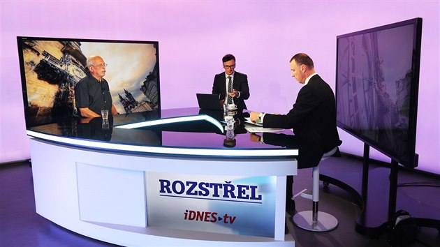 Radn� Jan Wolf a Petr Sk�la, pra�sk� orlojn�k v diskusn�m po�adu ROZST�EL (27. 6. 2017)