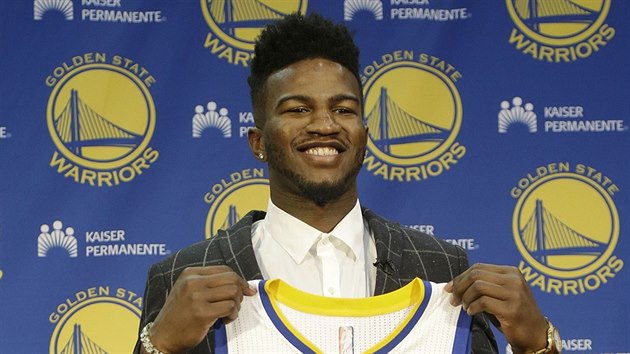 Jordan Bell roz kdr Golden State po draftu.