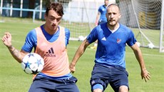 Do pípravy Baníku Ostrava se zapojil také stoper Martin indelá (vpravo),...