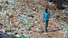 Plastový odpad v senegalském Dakaru.