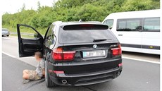 Agresivní �idi� za jízdy vyst�elil plynovou pistolí po dal�ím �idi�i (29.6.2017)