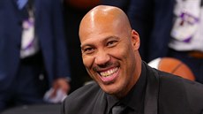 LaVar Ball se tí na vstup svého syna Lonza do NBA.