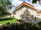Dnes se otev�r� rekonstruovan� Werichova vila na pra�sk� Kamp� ve�ejnosti,...
