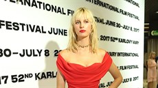 Karolína Kurková na filmovém festivalu v Karlových Varech (30. ervna 2017)