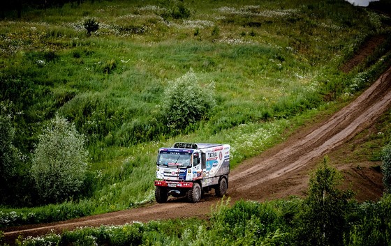 Martin Kolomý na trati Rallye Hedvábné stezky.