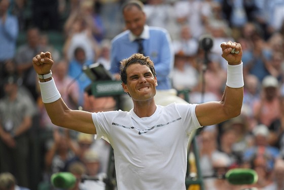 panl Rafael Nadal slaví postup do osmifnále Wimbledonu. Poprvé po tech...