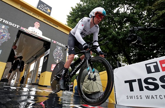 Geraint Thomas na startu úvodní asovky Tour.