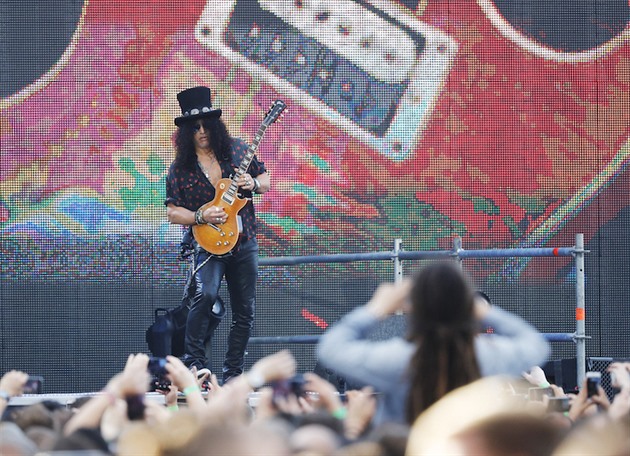 Český fotograf Třeštík vyfotil pro prestižní hudební magazín Slashe z Guns N’ Roses