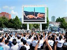 Severokorejci oslavují test mezikontinentální stely Hwasong-14 (4. ervence...
