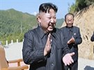 Severokorejský vdce Kim ong-un oslavuje test mezikontinentální stely...