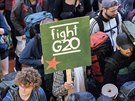 Do Hamburku na summit skupiny G20 míí tisíce demonstrant (5. ervence 2017)