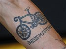 Tetováním se ped startem osmé etapy Tour de France pochlubil nmecký cyklista...