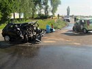 P�i sr�ce dvou automobil� na Hodon�nsku zem�eli v ned�li odpoledne �ty�i lid�....