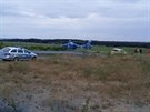 Unikátní historický letoun havaroval v praských Cholupicích (3.7.2017).