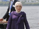 Emine Erdoganová, manelka tureckého prezidenta, na snímku po projíce lodí po...