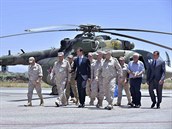 Syrský prezident Bašár Asad na návštěvě ruské základny Hmímím v provincii...
