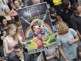 Do Hamburku na summit skupiny G20 m tisce demonstrant (5. ervence 2017)