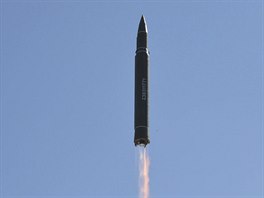 Test severokorejsk mezikontinentln rakety Hwasong-14 (4. ervence 2017)