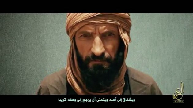 Rumun Iulian Ghergut na videu, kter zveejnila skupina islamist v Mali napojen na al-Kidu (2. ervence 2017)