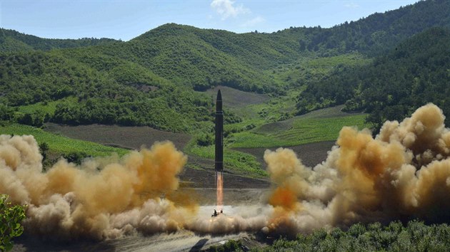 Test severokorejsk mezikontinentln stely Hwasong-14 (4. ervence 2017)