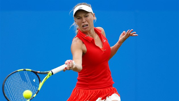 Carolina Wozniack ve finle turnaje v Eastbourne.