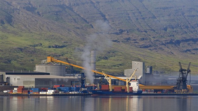 Tovrna Fjarðal Smelter, Iceland