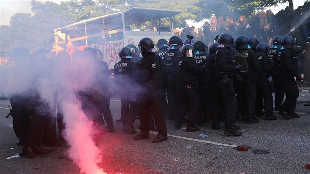 Demonstrace bhem summitu G20 v Hamburku (6. ervence 2017).