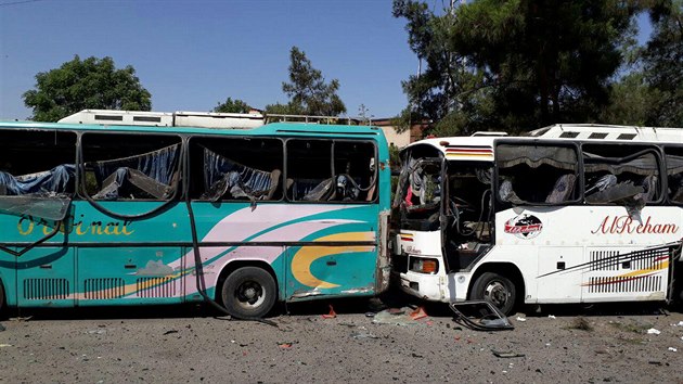 V syrském Damašku se odpálil sebevražedný atentátník.  Výbušnina byla umístěna v autě a podle syrských úřadů nebyla jediná. (2. července 2017)