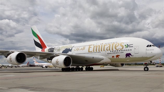 Na praskm letiti dosedl po sobotnm poledni Airbus A380 ve specilnm zbarven United for Wildlife (1. ervence 2017).