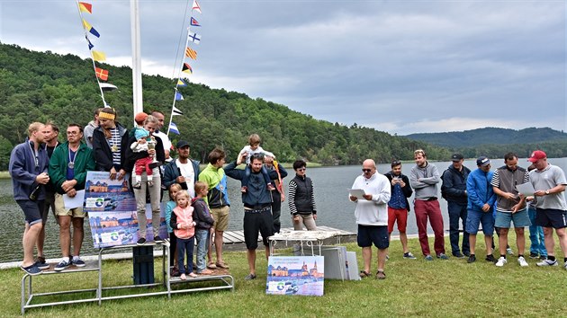 Zvody plachetnic na Mchov jezee