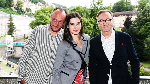 Karel Dobrý, Simona Zmrzlá a Ondřej Havelka. To je delegace, které zde představila chystaný snímek Hastrman, jenž režíruje třetí jmenovaný (4. července 2017).